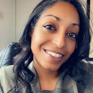 Meet your Posher, Constance